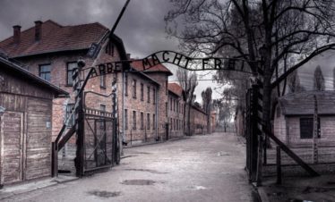 AUSCHWITZ TOUR